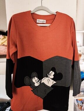 WOMEN'S 50'S ANIME CASUAL SWEATER - SALMON